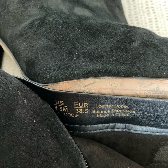 Sam Edelman Black Ankle Booties Stylish and Comfortable - Picture 7 of 8